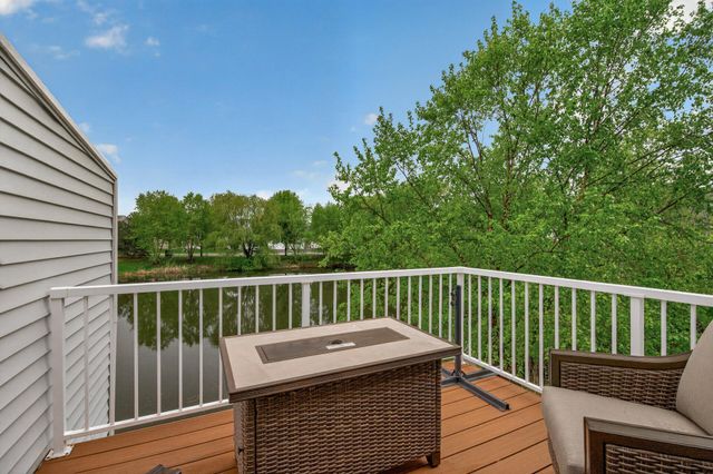 5135 Farnham Drive N, Hugo, MN 55038