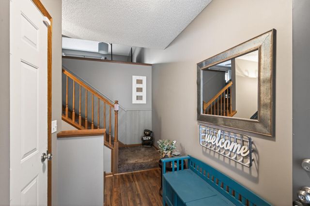 5135 Farnham Drive N, Hugo, MN 55038