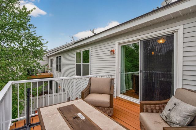 5135 Farnham Drive N, Hugo, MN 55038