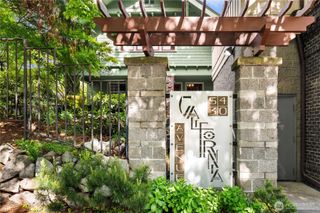 5430 California Avenue SW #2C, Seattle, WA 98136
