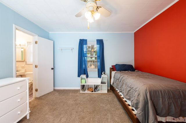 422 Fairpoint Drive, Gulf Breeze, FL 32561