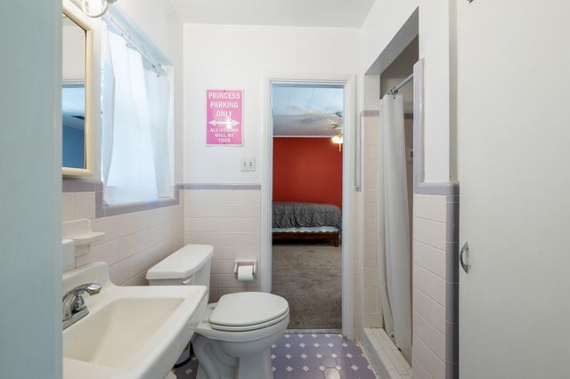 422 Fairpoint Drive, Gulf Breeze, FL 32561