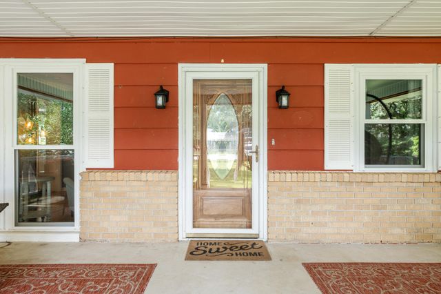 422 Fairpoint Drive, Gulf Breeze, FL 32561