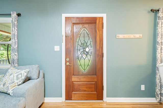 422 Fairpoint Drive, Gulf Breeze, FL 32561