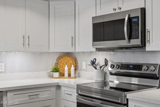 7950 E STARLIGHT Way 103, Scottsdale, AZ 85250