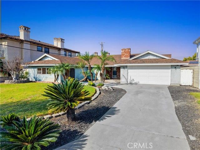 10055 Mattock, Downey, CA 90240