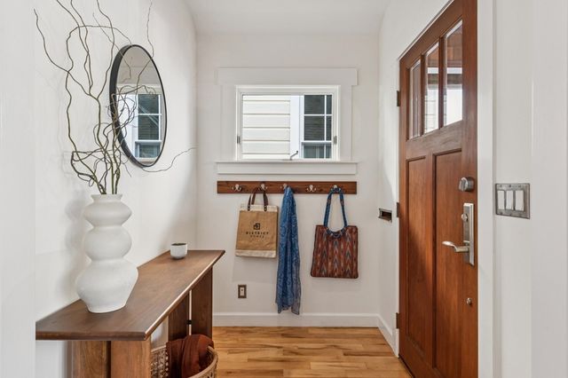 6445 6445 Irwin Ct, Oakland, CA 94609