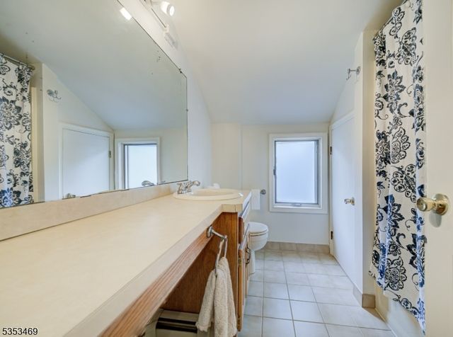 107 Farragut Rd, North Plainfield Boro, NJ 07062