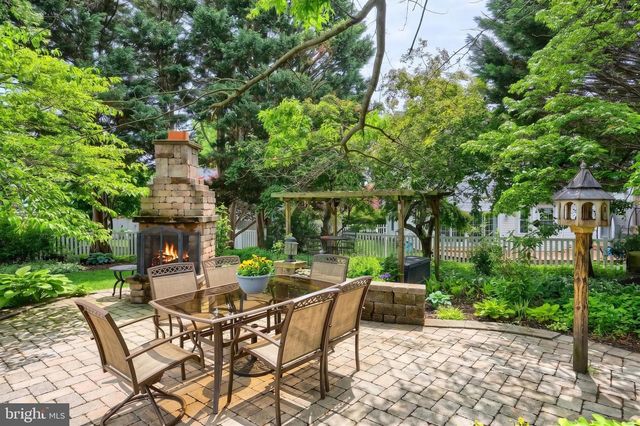 705 WASHINGTON AVE, Hanover, PA 17331