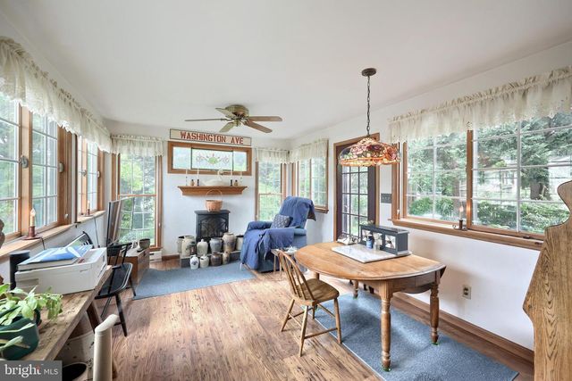 705 WASHINGTON AVE, Hanover, PA 17331