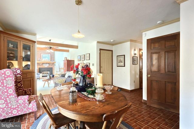 705 WASHINGTON AVE, Hanover, PA 17331