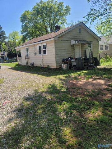2810 Union Drive NW, Huntsville, AL 35816