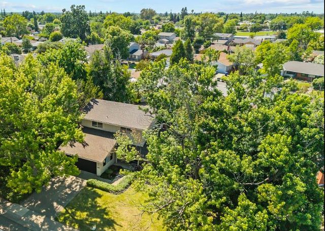 5249 Diablo Dr, Sacramento, CA 95842
