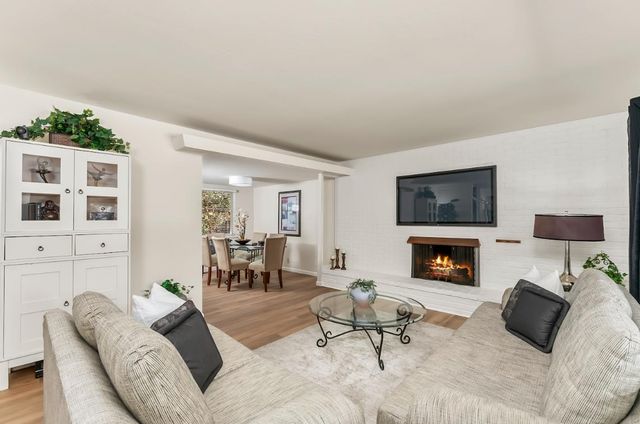 5249 Diablo Dr, Sacramento, CA 95842