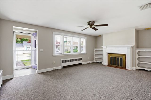 54 Winthrop Street, East Providence, RI 02915