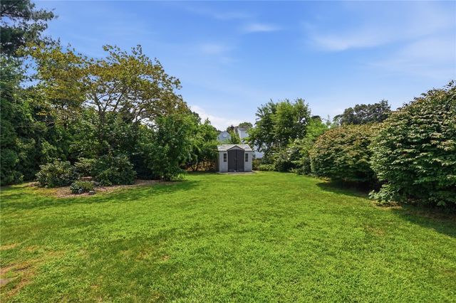 54 Winthrop Street, East Providence, RI 02915
