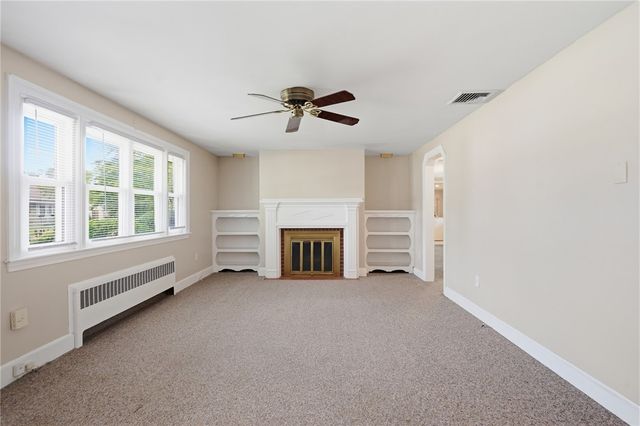 54 Winthrop Street, East Providence, RI 02915