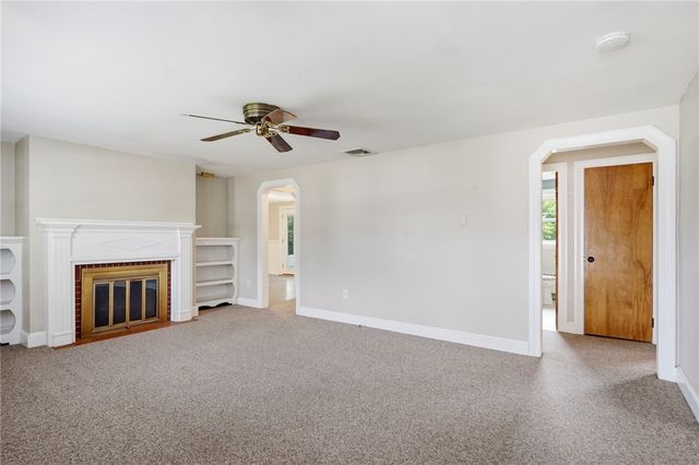 54 Winthrop Street, East Providence, RI 02915