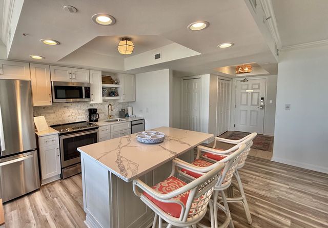 8560 Queensway Blvd Apt 1703, Myrtle Beach, SC 29572