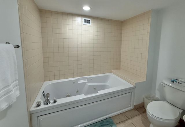 8560 Queensway Blvd Apt 1703, Myrtle Beach, SC 29572