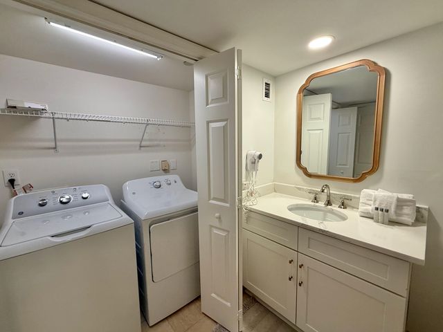 8560 Queensway Blvd Apt 1703, Myrtle Beach, SC 29572