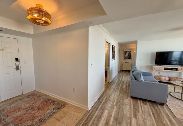 8560 Queensway Blvd Apt 1703, Myrtle Beach, SC 29572