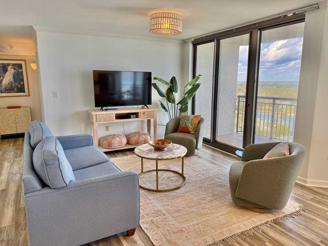 8560 Queensway Blvd Apt 1703, Myrtle Beach, SC 29572