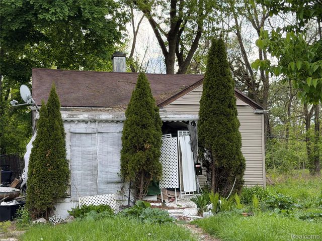 15087 Dacosta Street, Detroit, MI 48223