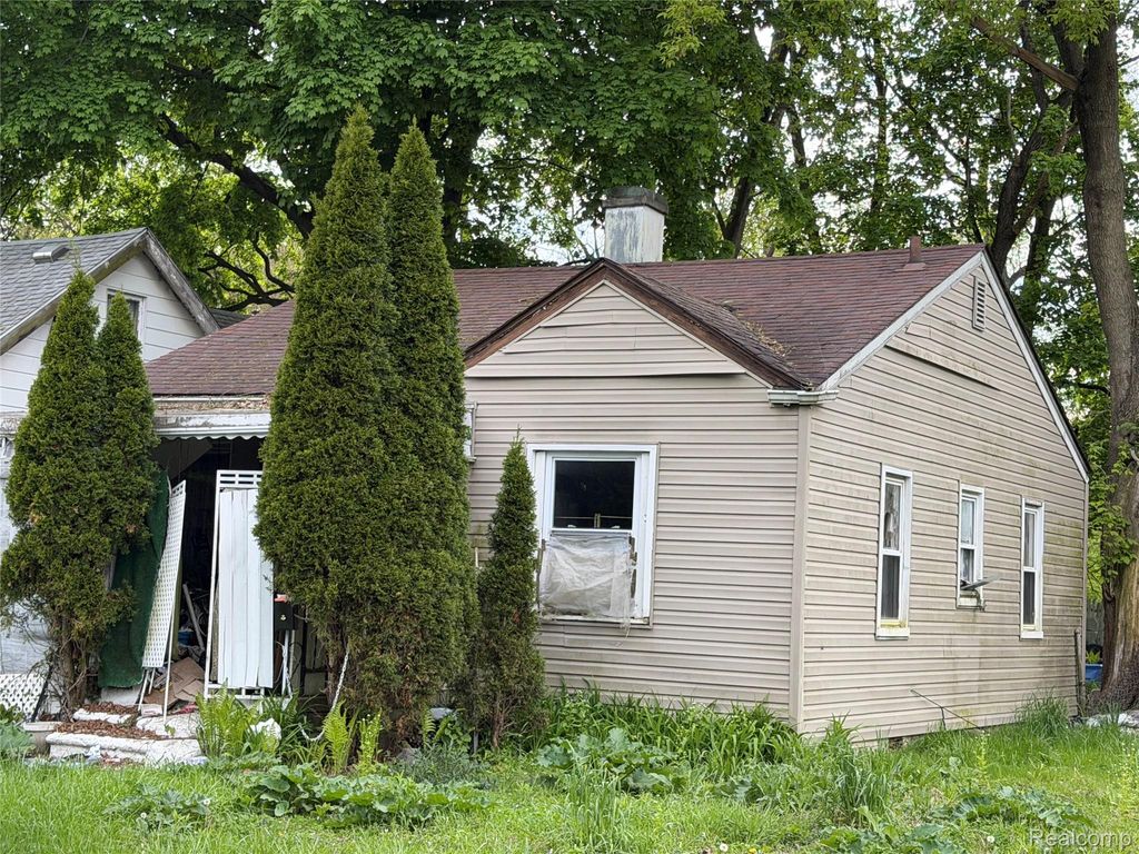 15087 Dacosta Street, Detroit, MI 48223