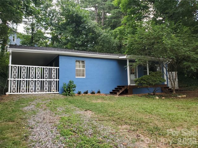61 Huffman Road, Asheville, NC 28806