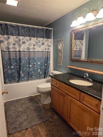 61 Huffman Road, Asheville, NC 28806