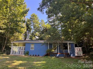 61 Huffman Road, Asheville, NC 28806