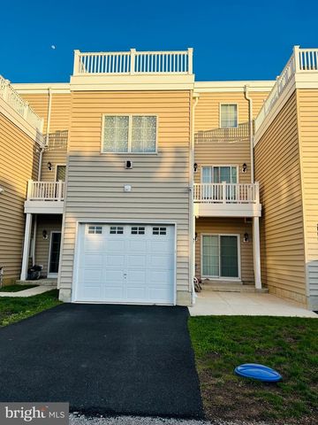 3408 PIETRO WAY, Philadelphia, PA 19145