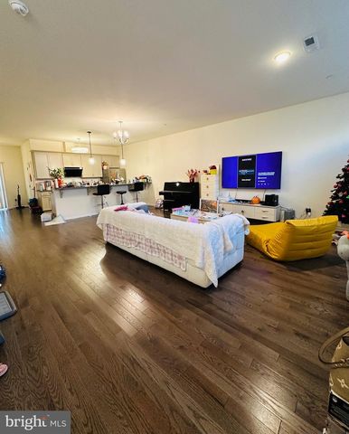3408 PIETRO WAY, Philadelphia, PA 19145