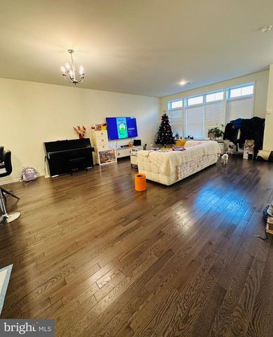 3408 PIETRO WAY, Philadelphia, PA 19145
