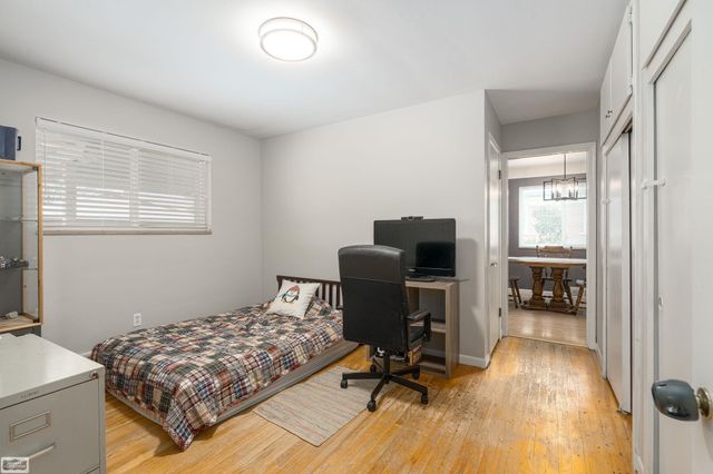 28328 Palm Beach Drive, Warren, MI 48093