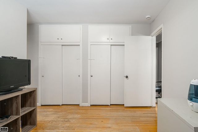 28328 Palm Beach Drive, Warren, MI 48093