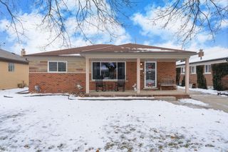 28328 Palm Beach Drive, Warren, MI 48093