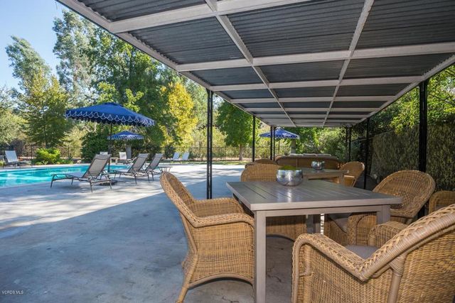 2374 Laguna Circle Road, Agoura Hills, CA 91301