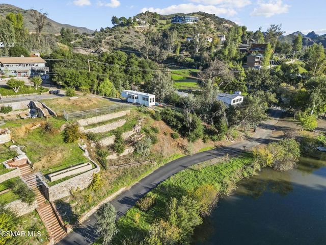 2374 Laguna Circle Road, Agoura Hills, CA 91301