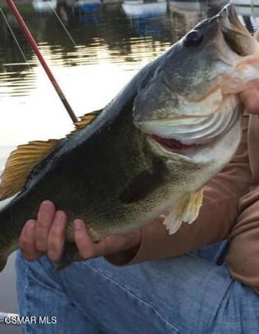 2374 Laguna Circle Road, Agoura Hills, CA 91301