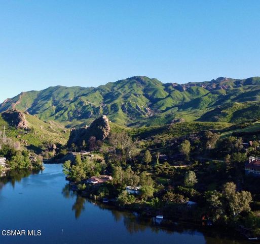 2374 Laguna Circle Road, Agoura Hills, CA 91301