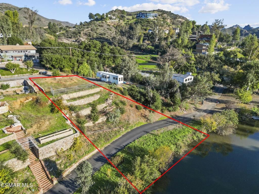 2374 Laguna Circle Road, Agoura Hills, CA 91301