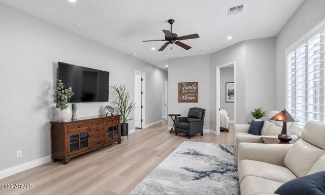 31613 N 19TH Avenue, Phoenix, AZ 85085