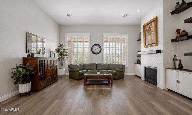 31613 N 19TH Avenue, Phoenix, AZ 85085