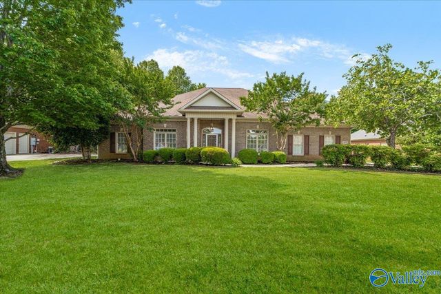 308 Blue Creek Drive, Harvest, AL 35749