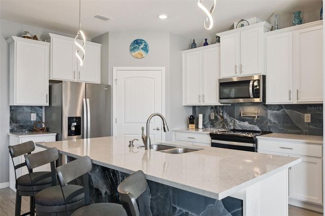 1527 DELPHI WAY, New Smyrna Beach, FL 32168