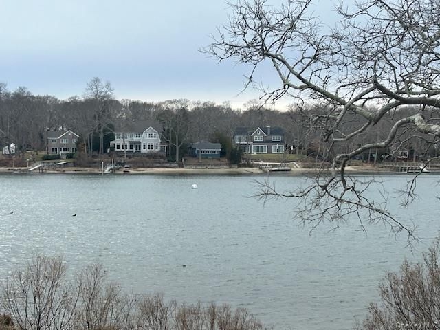 2810 Beebe Drive, Cutchogue, NY 11935