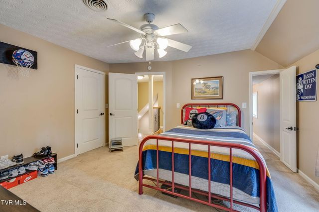 2506 Beechwood Drive, Elizabethton, TN 37643