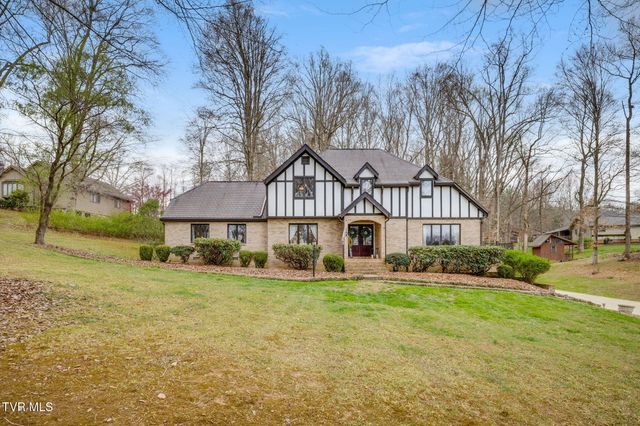 2506 Beechwood Drive, Elizabethton, TN 37643